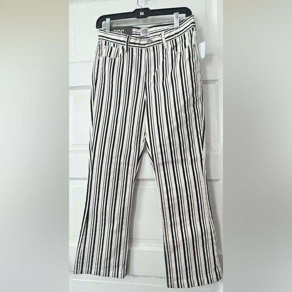BDG kick flare high rise cropped 27 black white striped new nwt - Picture 6 of 12